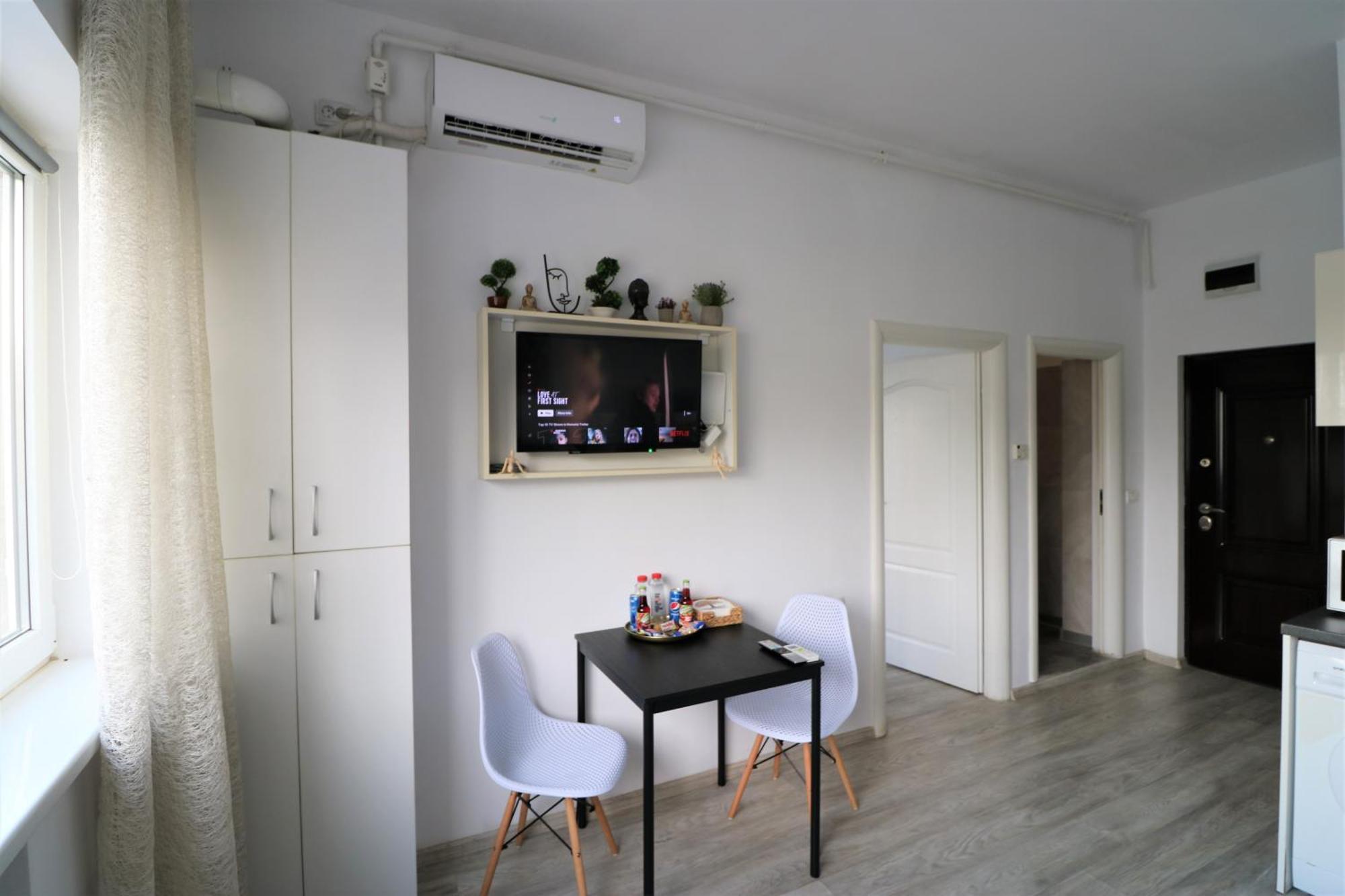 בוקרשט Cozy Deluxe Apartment - Old Town - Free Minibar מראה חיצוני תמונה