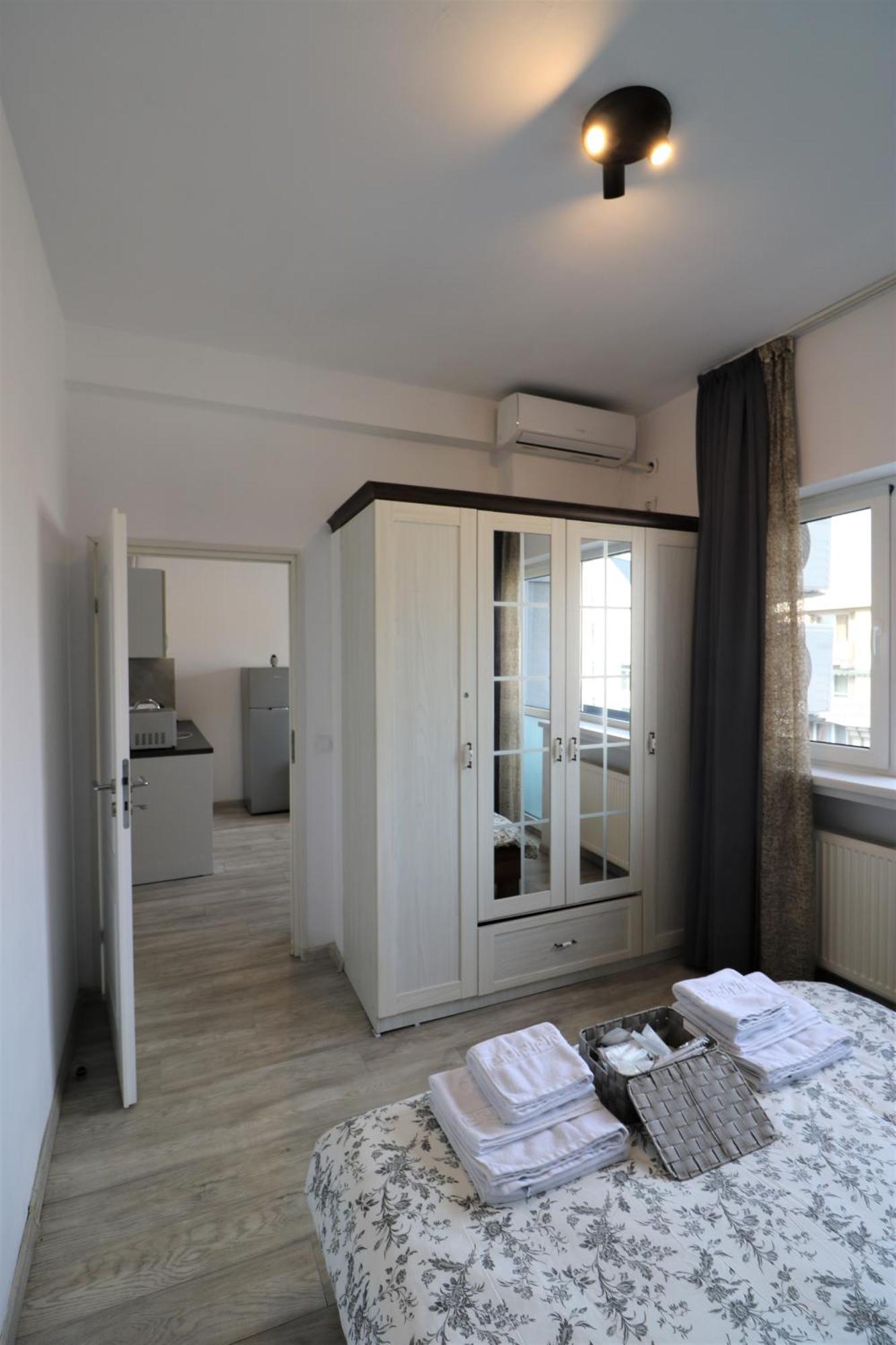 בוקרשט Cozy Deluxe Apartment - Old Town - Free Minibar מראה חיצוני תמונה