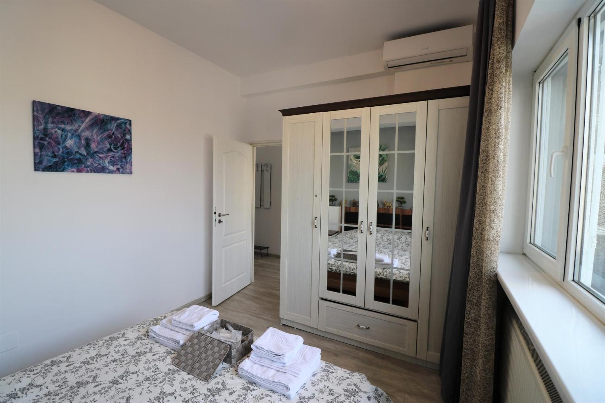 בוקרשט Cozy Deluxe Apartment - Old Town - Free Minibar מראה חיצוני תמונה